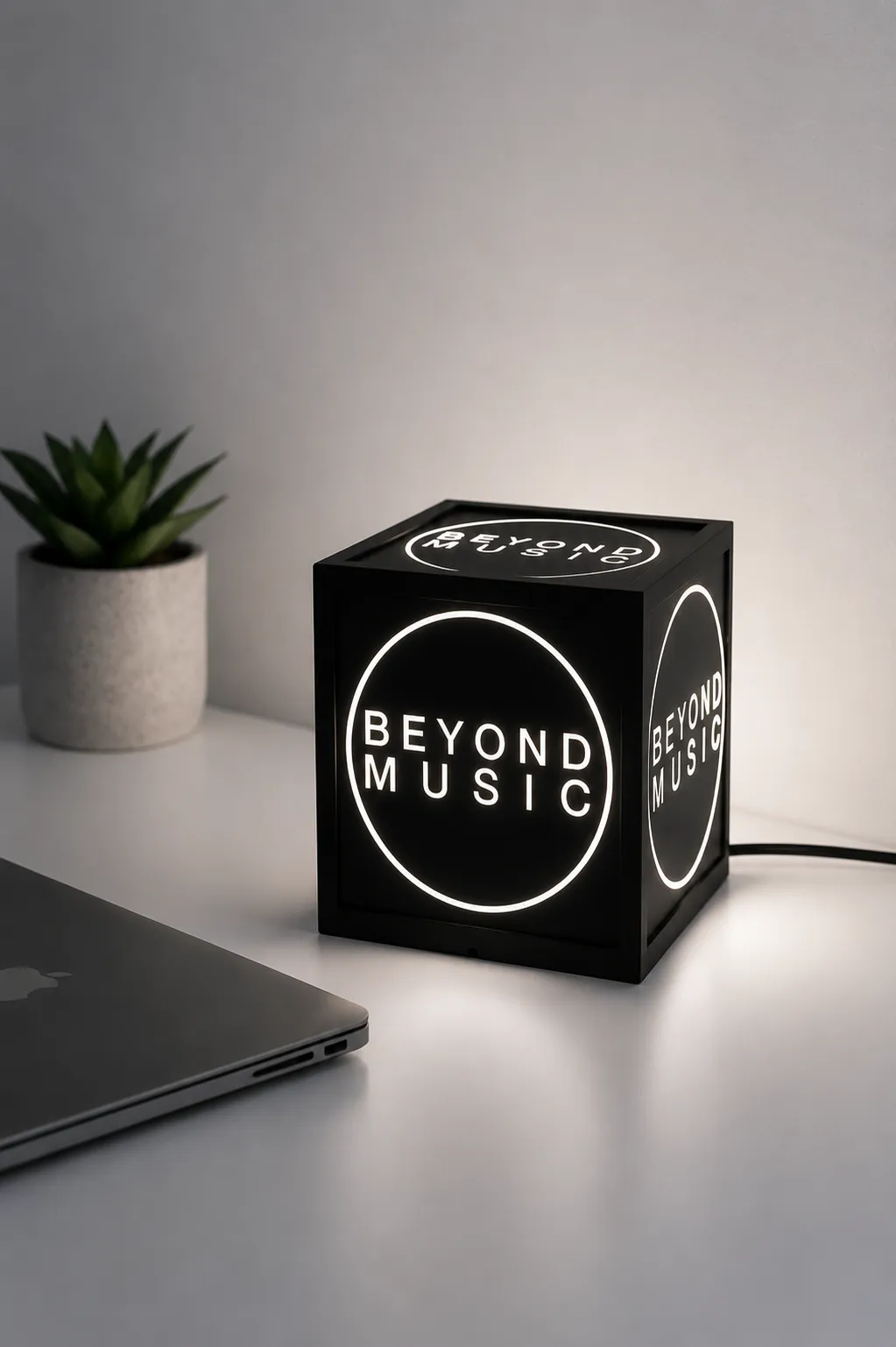 Cube Lightbox example 2