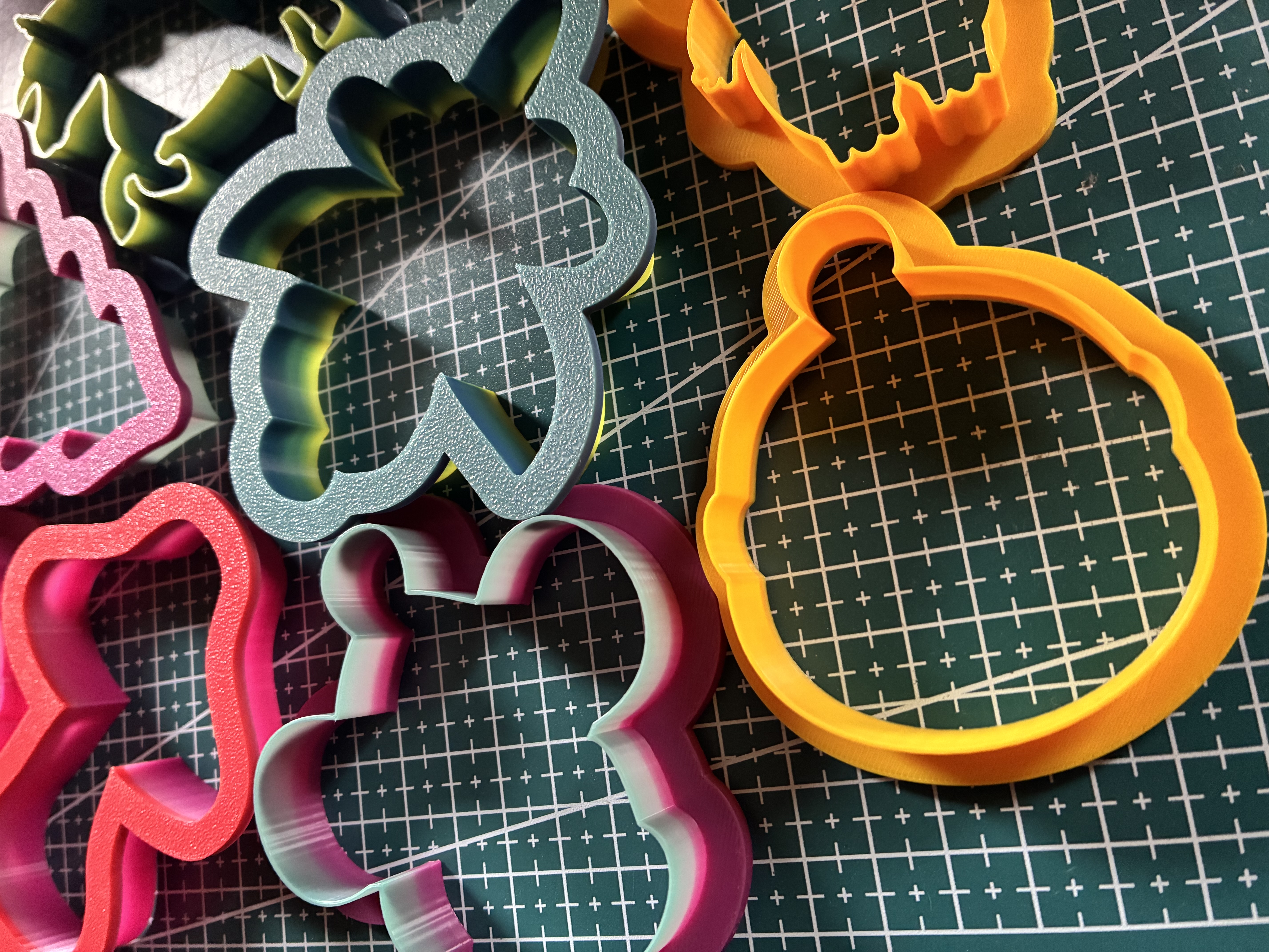 Custom cookie cutter from multiple angles - view 2