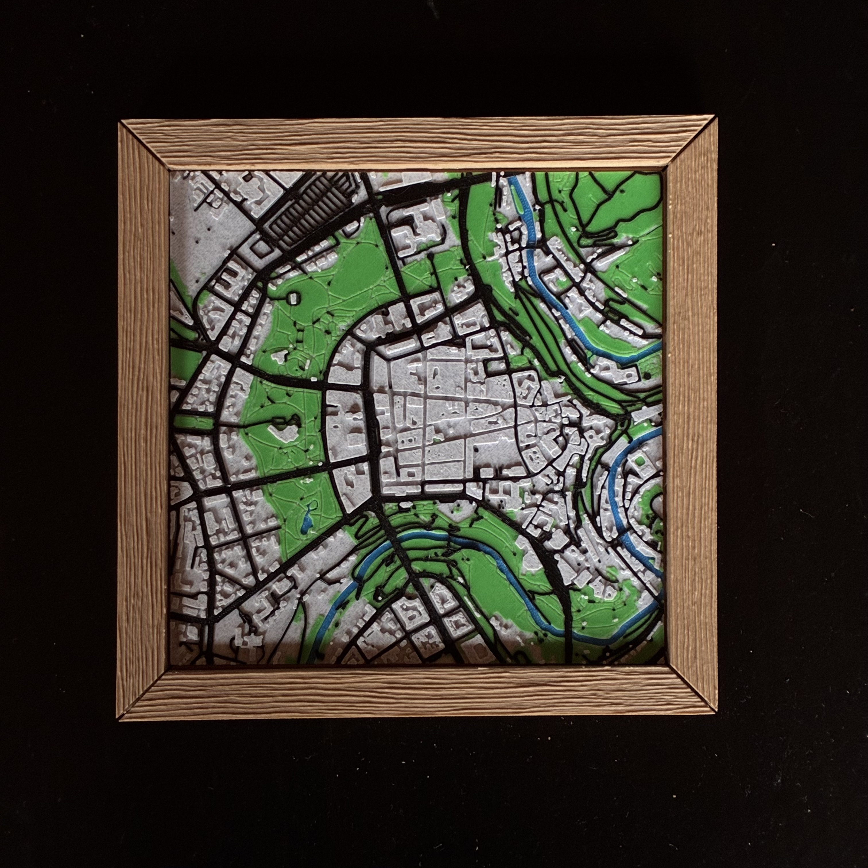 Luxembourg map - flat design vs 3D printed model - revealed
